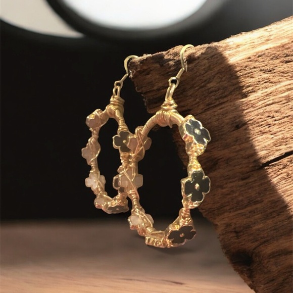 Rasbeauty Roses Jewelry - Black Clover Gold Hoops